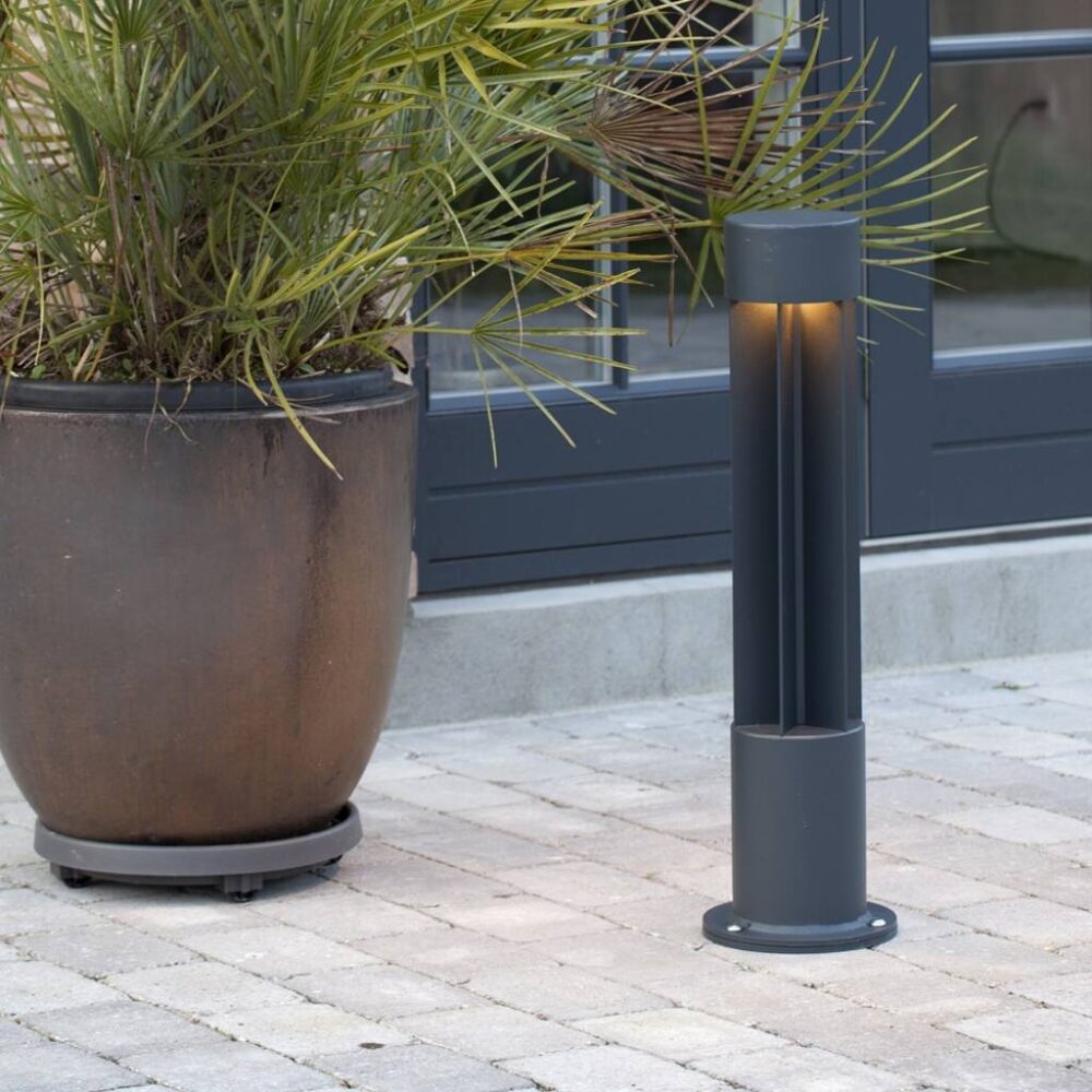 Buster60 bollard black